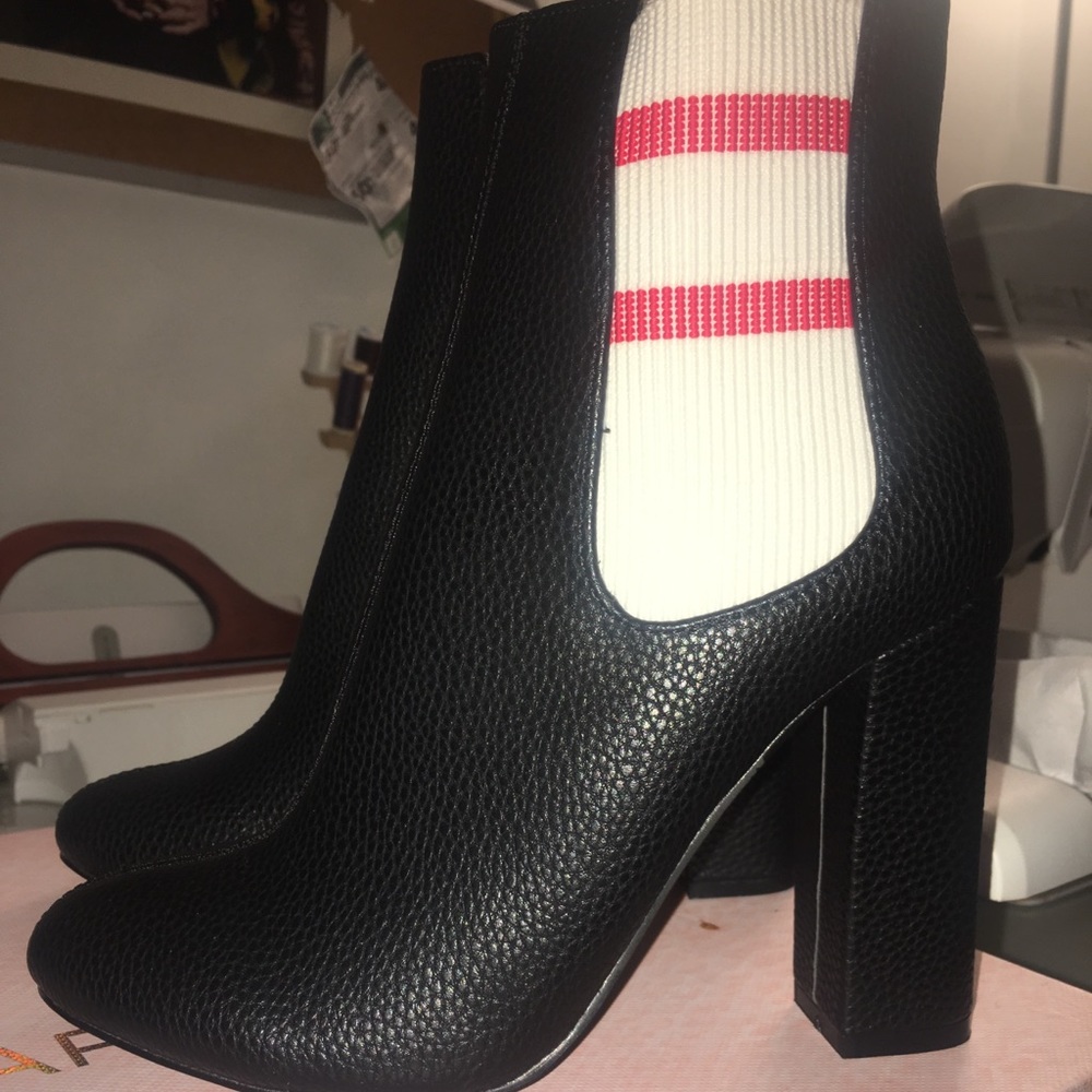 Boots - Picture 2 of 6